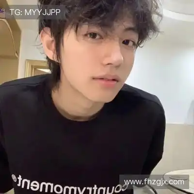 邢颂坦